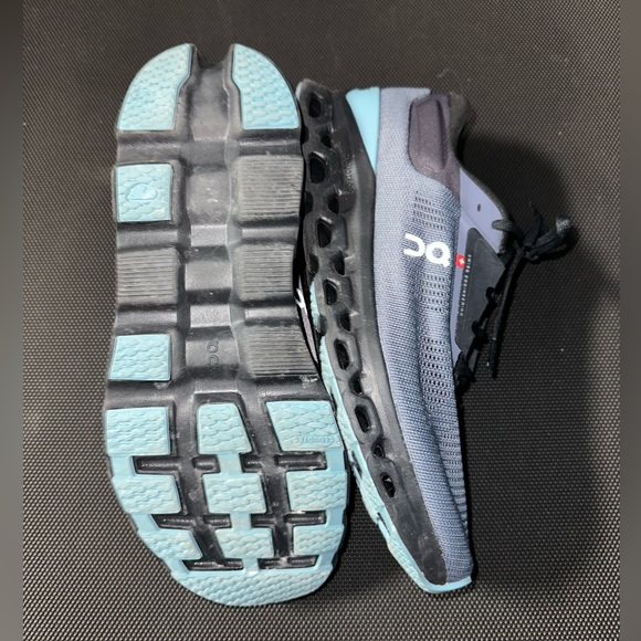 on cloud - cloudstratus 3 , size 11 men - Picture 3 of 10